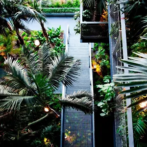 renaissance-barcelona-fira-hotel.catalonia-hotels.com/
