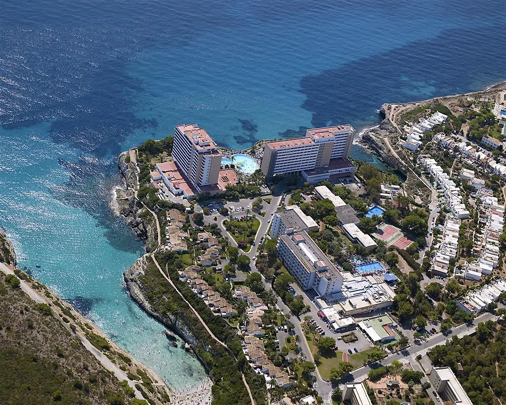 Курортный комплекс Aluasun Cala Antena Калас-де-Майорка